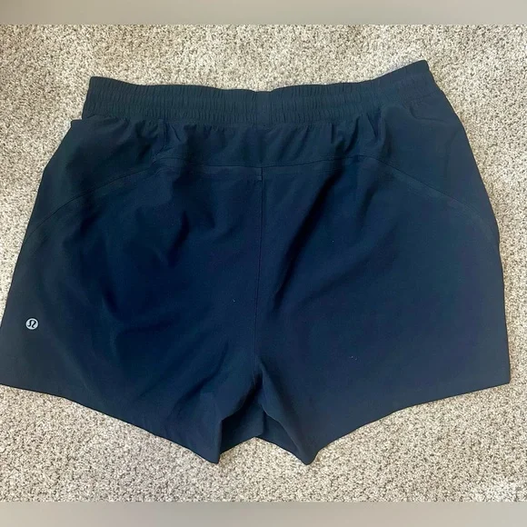 Lululemon men’s black Pace Breaker linerless shorts 5” inseam size XL - Picture 4 of 5